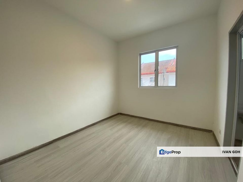 Fully Renovated Double Storey Terrace @ Taman Merdeka Jaya, Batu Berendam , Melaka, Batu Berendam