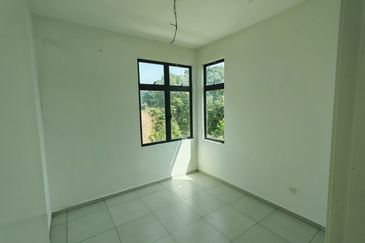 TAMAN VISTA KIRANA