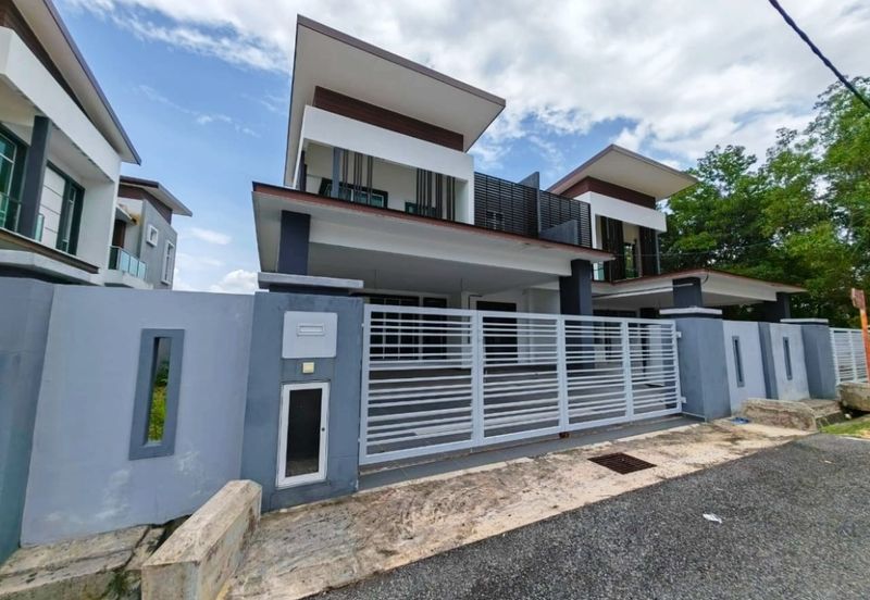 Taman Enggang Batu Berendam