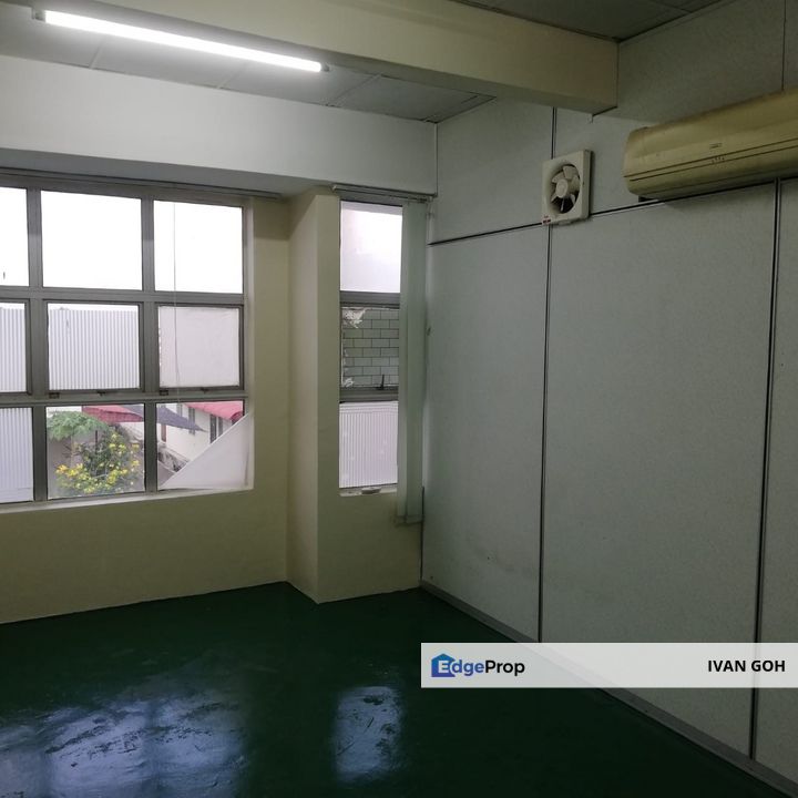 1.5 Storey Shoplot in Taman Merdeka Jaya ,Batu Berendam Melaka, Melaka, Batu Berendam