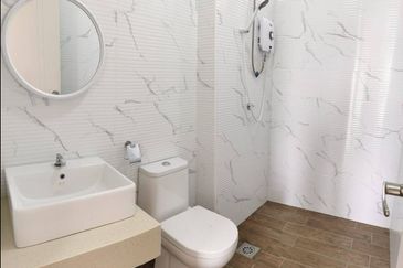 The Quartz Residence