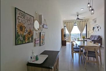 The Quartz Residence