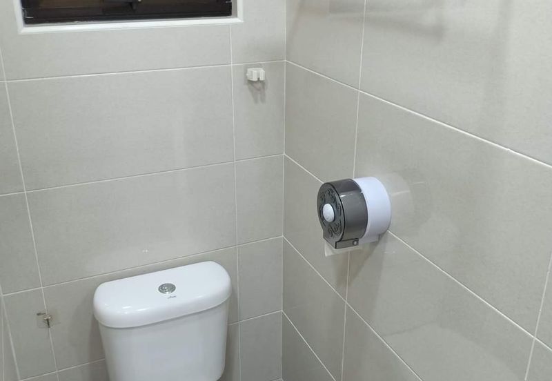 Golden Shower Apartment