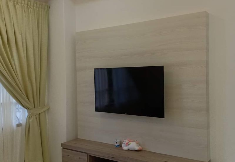 Golden Shower Apartment