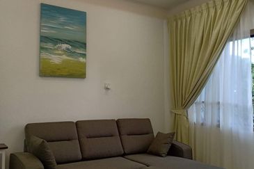 Golden Shower Apartment