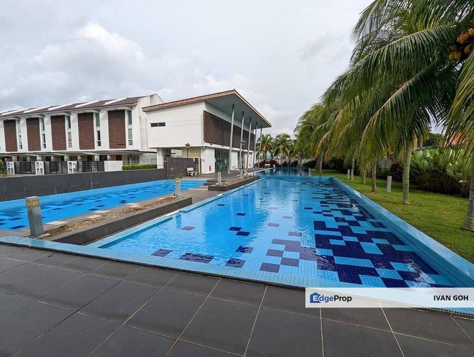 Gated Guarded 2.5 Storey Laman Klebang Klebang Besar Near Limbongan Kota Laksamana , Melaka, Klebang