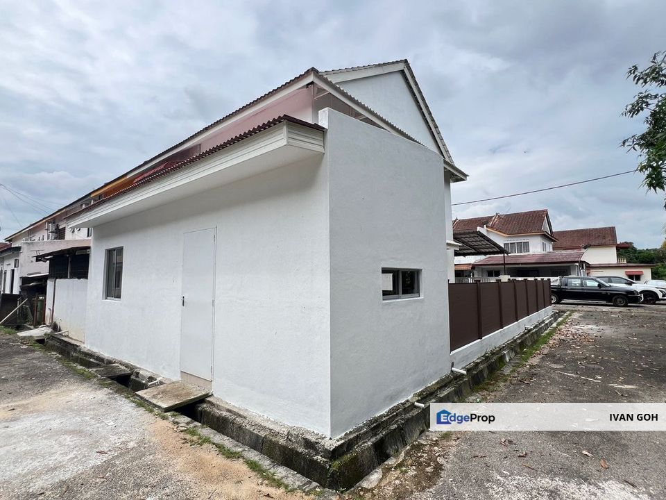Corner Lot Double Storey House @Taman Datuk Tamby Chik Karim Taman ...