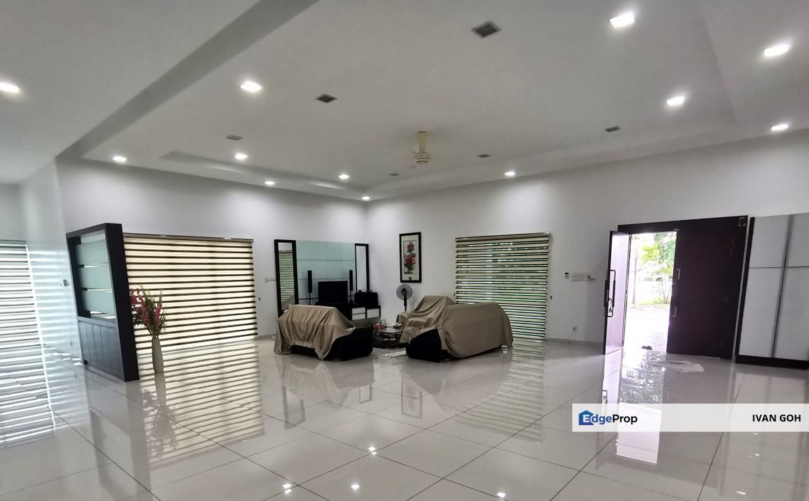 Fully Renovated Bungalow House At A Famosa Villa Alor Gajah , Melaka, Alor Gajah