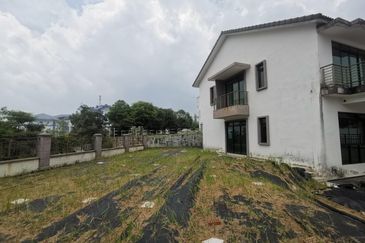 Taman Muzaffar Heights