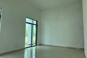 New Single Storey Semi D In Bukit Katil 