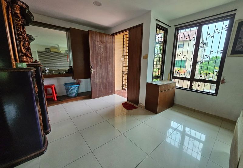 Melaka Town Area Gated Guarded 3 Storey Terrace At Taman Casa Villa, Air Leleh Bandar Hilir 