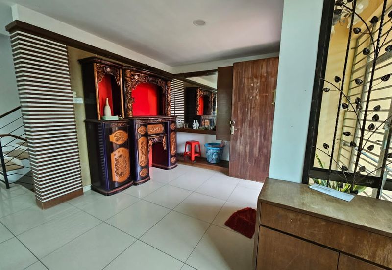 Melaka Town Area Gated Guarded 3 Storey Terrace At Taman Casa Villa, Air Leleh Bandar Hilir 