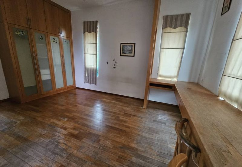 Melaka Town Area Gated Guarded 3 Storey Terrace At Taman Casa Villa, Air Leleh Bandar Hilir 