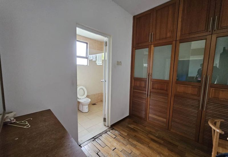 Melaka Town Area Gated Guarded 3 Storey Terrace At Taman Casa Villa, Air Leleh Bandar Hilir 