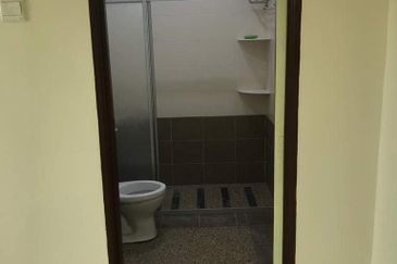 TAMAN ALAI PERDANA (CRISTAL BAY)