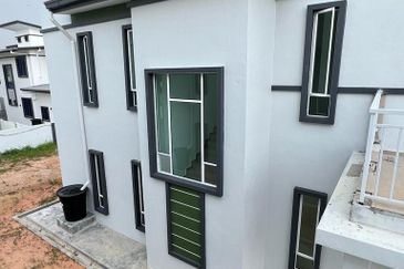 BANDAR JASIN BISTARI