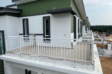 BANDAR JASIN BISTARI