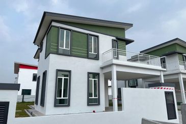 BANDAR JASIN BISTARI