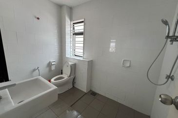 Taman Muzaffar Heights