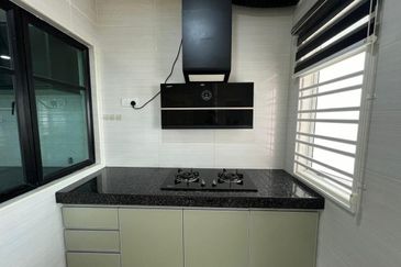 Taman Muzaffar Heights