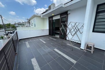 Taman Muzaffar Heights