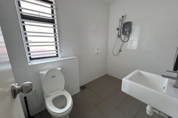 Taman Muzaffar Heights