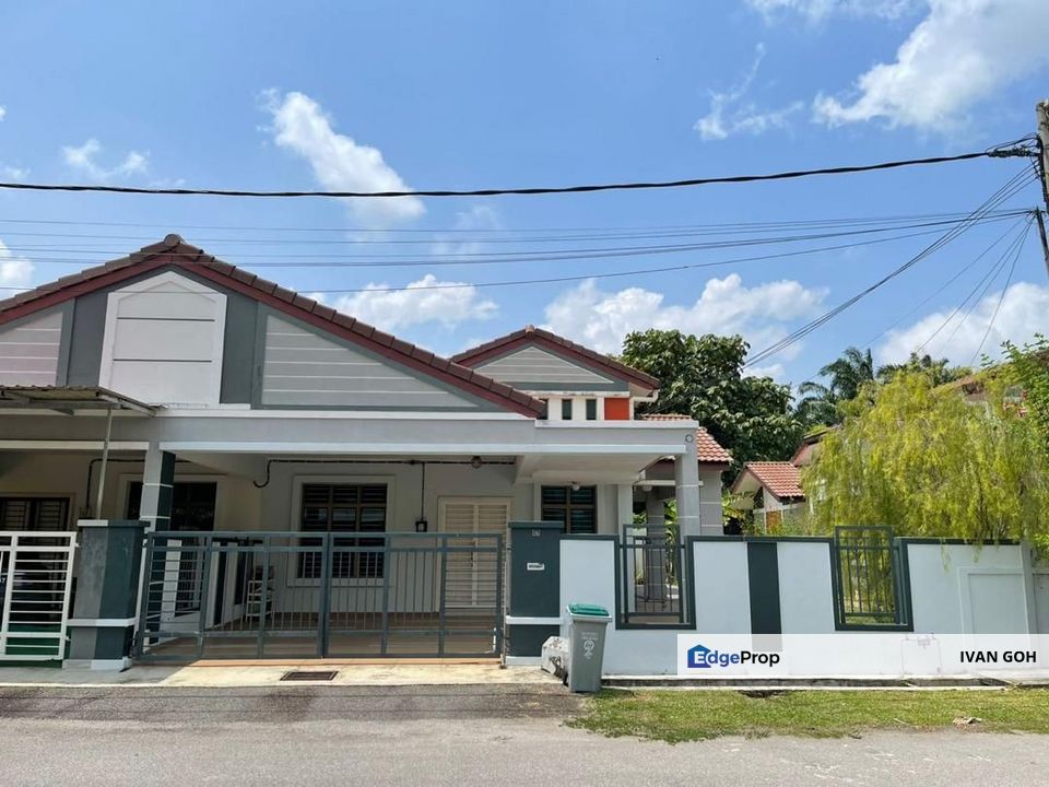 Corner Lot Single Storey Semi-D @ Taman , Melaka, Durian Tunggal