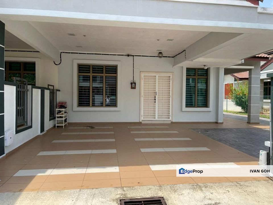 Corner Lot Single Storey Semi-D @ Taman , Melaka, Durian Tunggal