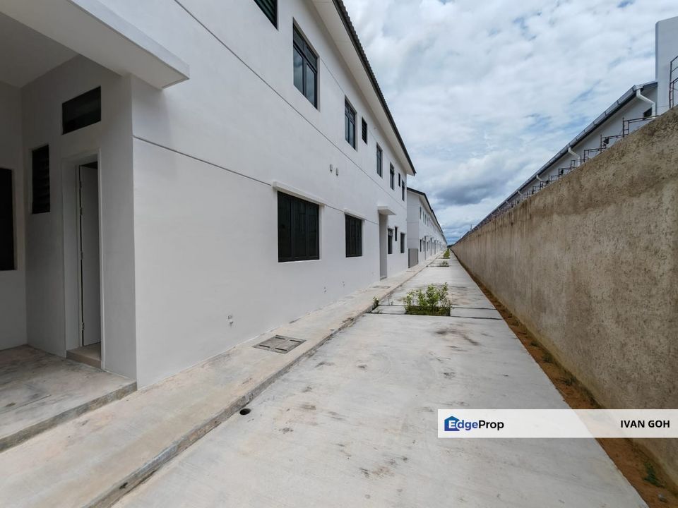 Gated Guarded Double Storey at Taman Molek Residence, Melaka Tengah, Melaka, Melaka Tengah