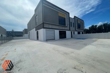 Puncak Alam 1.5 Storey Semi-D Factory for Sale