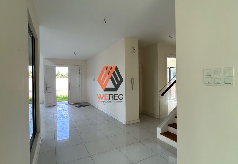 Amverton Park, Bukit Rimau 2 Storey Bungalow House fort Sale