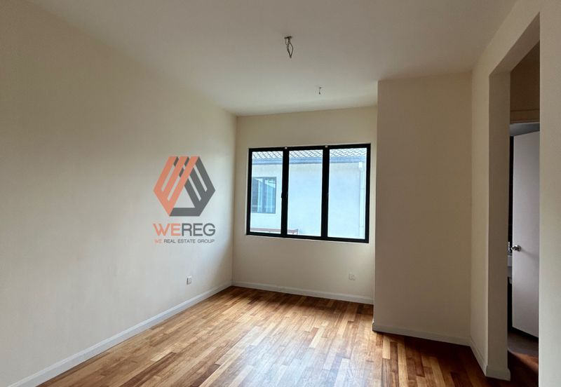 Amverton Park, Bukit Rimau 2 Storey Bungalow House fort Sale