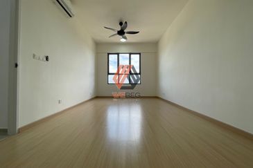 Gravit8 @ Klang South