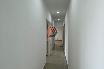 Gravit8 @ Klang South