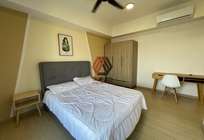 Gravit8 @ Klang South