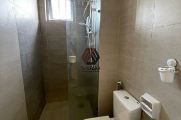 Gravit8 @ Klang South