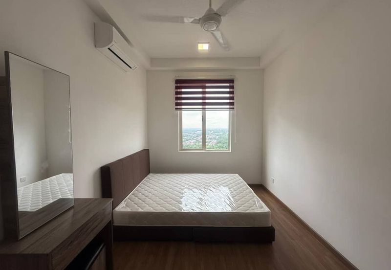 The Tresor @ Gravit 8 *