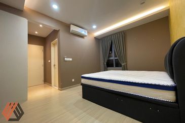 Gravit8 @ Klang South