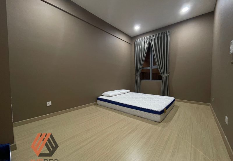 Gravit8 @ Klang South