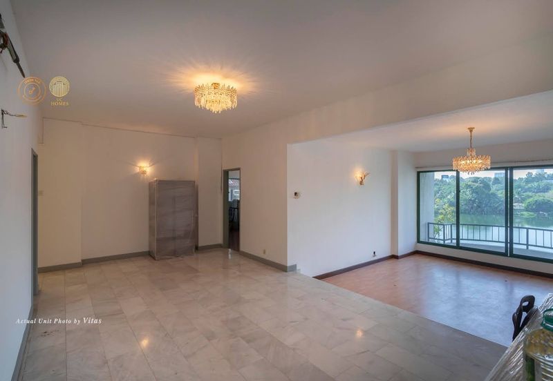 Spring & Summer Villa