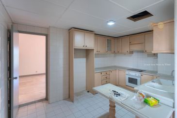 Spring & Summer Villa