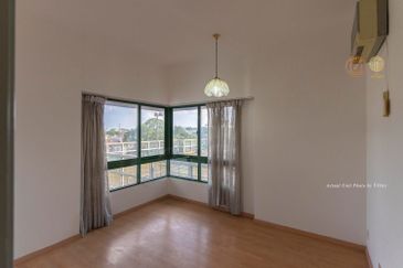 Spring & Summer Villa