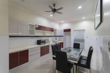 Damai 16, Setia Alam