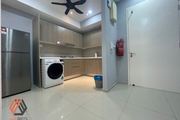 Gravit8 @ Klang South