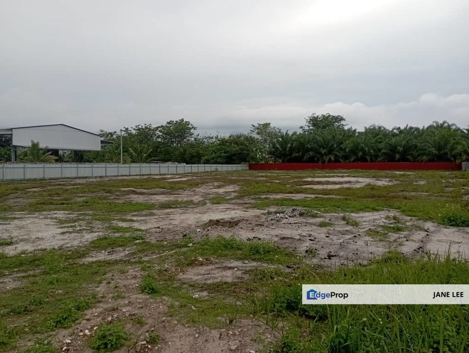 ** 43,560 sq ft - Batu Gajah -Bemban- Industrial Land - Only RM 2800 **, Perak, Batu Gajah