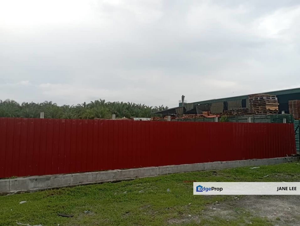 ** 43,560 sq ft - Batu Gajah -Bemban- Industrial Land - Only RM 2800 **, Perak, Batu Gajah
