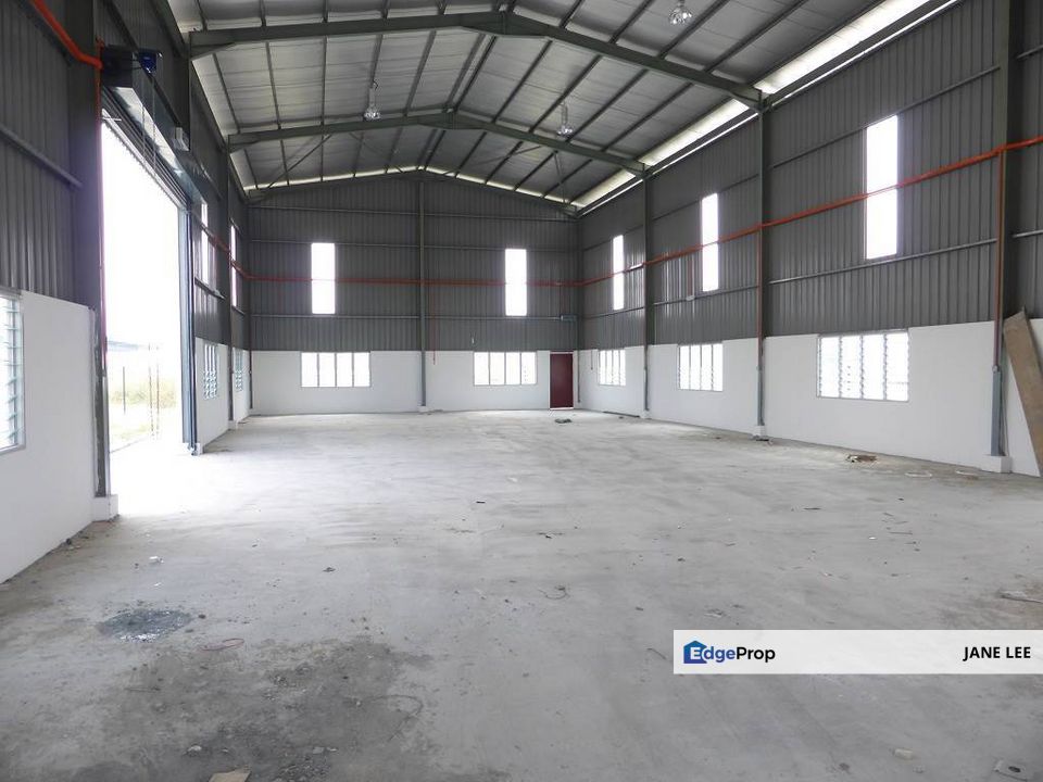 13,865 sq ft - BEMABN (BATU GAJAH) FACTORY / WAREHOUSE - TO LET -RM 3500, Perak, Batu Gajah
