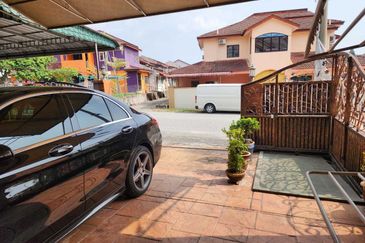 Panorama Lapangan Perdana