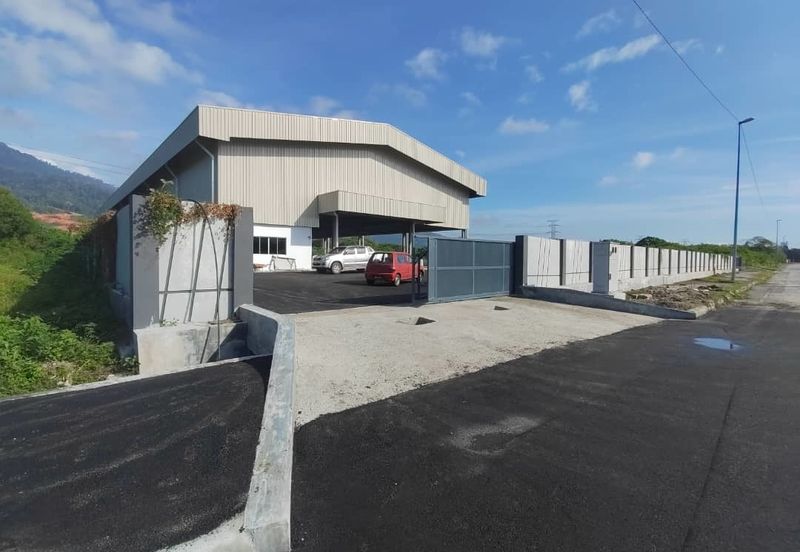 KANTHAN-2 Aces NEW FACTORY + LAND - Factory Basic Info: Size: 80ft x 240ft *Floor thickness 150mm *Height: 30ft *Electric Supply: 150 Amp-FOR SALE