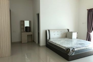 Springfields Residences (Taman Pinji Tropika)